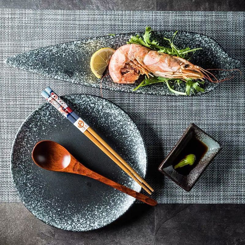 1pc Ceramic Sushi Plate, Creative Leaf Design Plate for Cuisine Restaurants, Sashimi Plate, Fish Plate, Dessert & Snack Plate