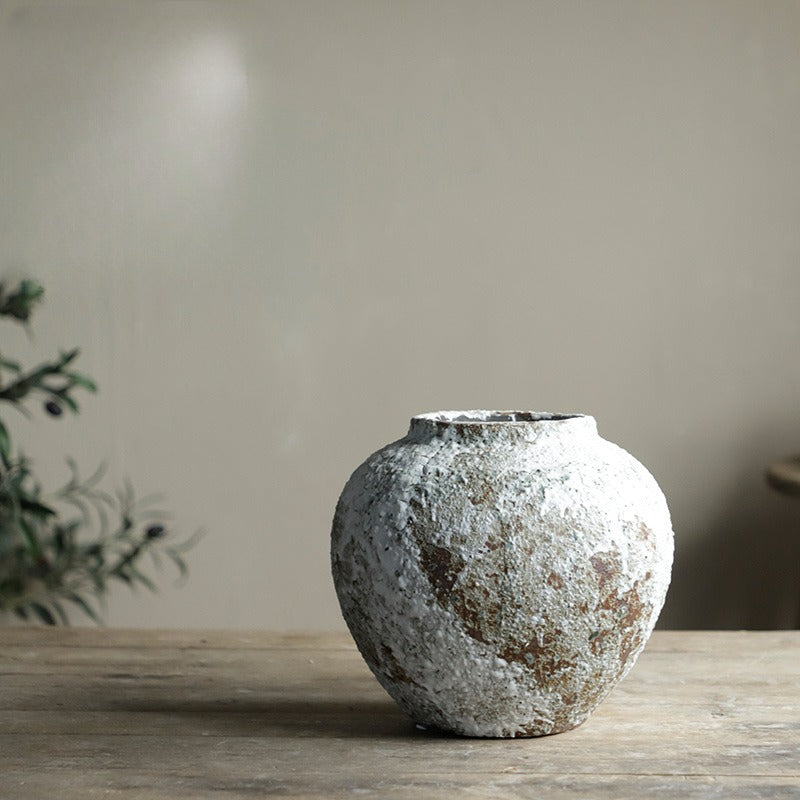 Rustic Farmhouse Terracotta Vase, Wabi-Sabi Retro Ceramic Rough Pot, Country Cottage Dried Flower Vase for Tabletop Shelf Decor