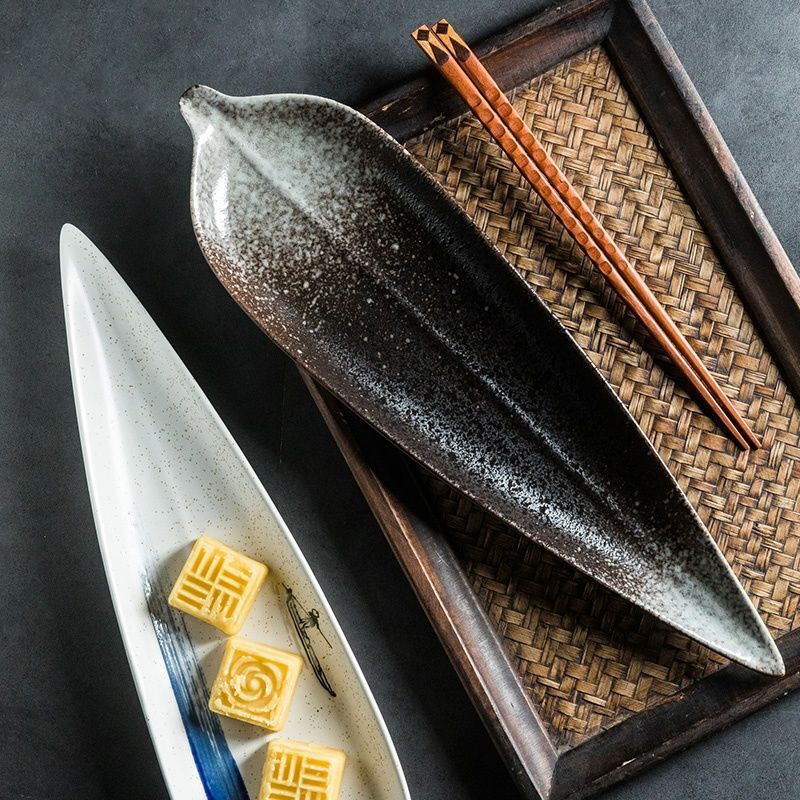 1pc Ceramic Sushi Plate, Creative Leaf Design Plate for Cuisine Restaurants, Sashimi Plate, Fish Plate, Dessert & Snack Plate