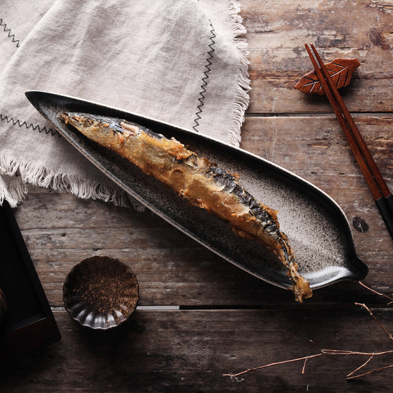 1pc Ceramic Sushi Plate, Creative Leaf Design Plate for Cuisine Restaurants, Sashimi Plate, Fish Plate, Dessert & Snack Plate